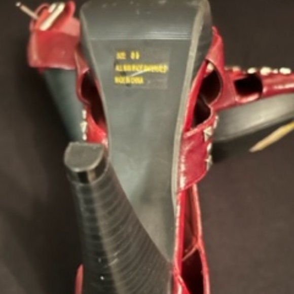 SEXY Red Studded Heel - Picture 3 of 3
